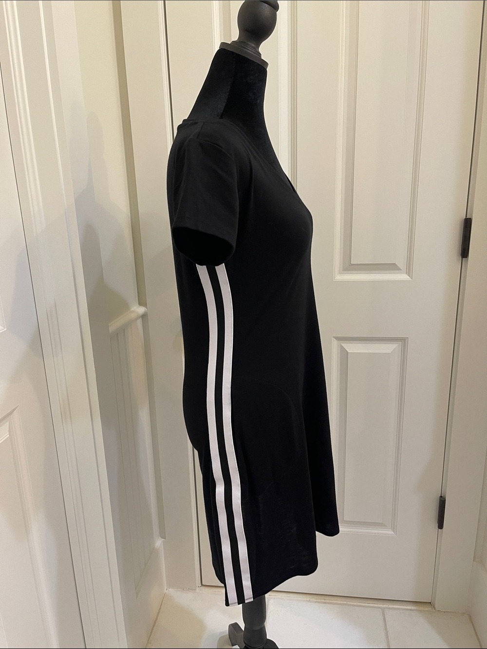 Marc New York Performance Black Tee Dress White Side Stripes Size M Like New